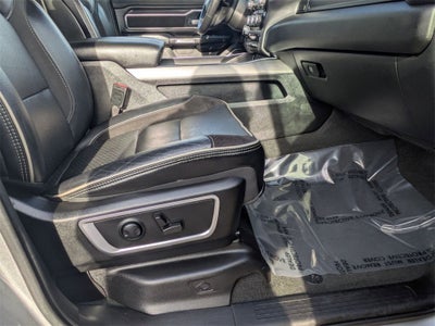 2024 RAM 1500 Laramie Crew Cab 4x4 5'7' Box