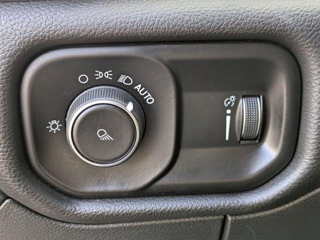 2024 RAM 1500 Laramie Crew Cab 4x4 5'7' Box