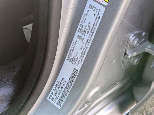 2024 RAM 1500 Laramie Crew Cab 4x4 5'7' Box