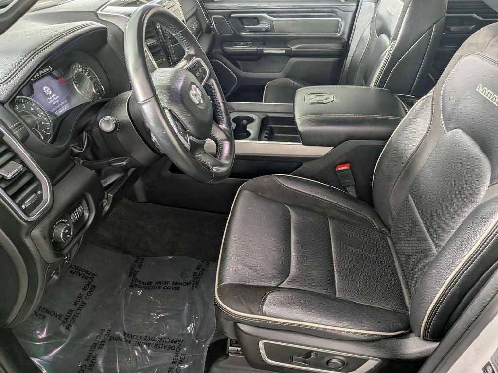 2023 RAM 1500 Laramie Crew Cab 4x4 5'7' Box