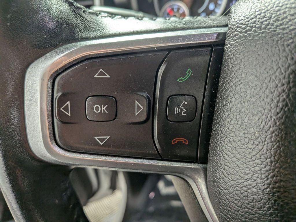 2023 RAM 1500 Laramie Crew Cab 4x4 5'7' Box