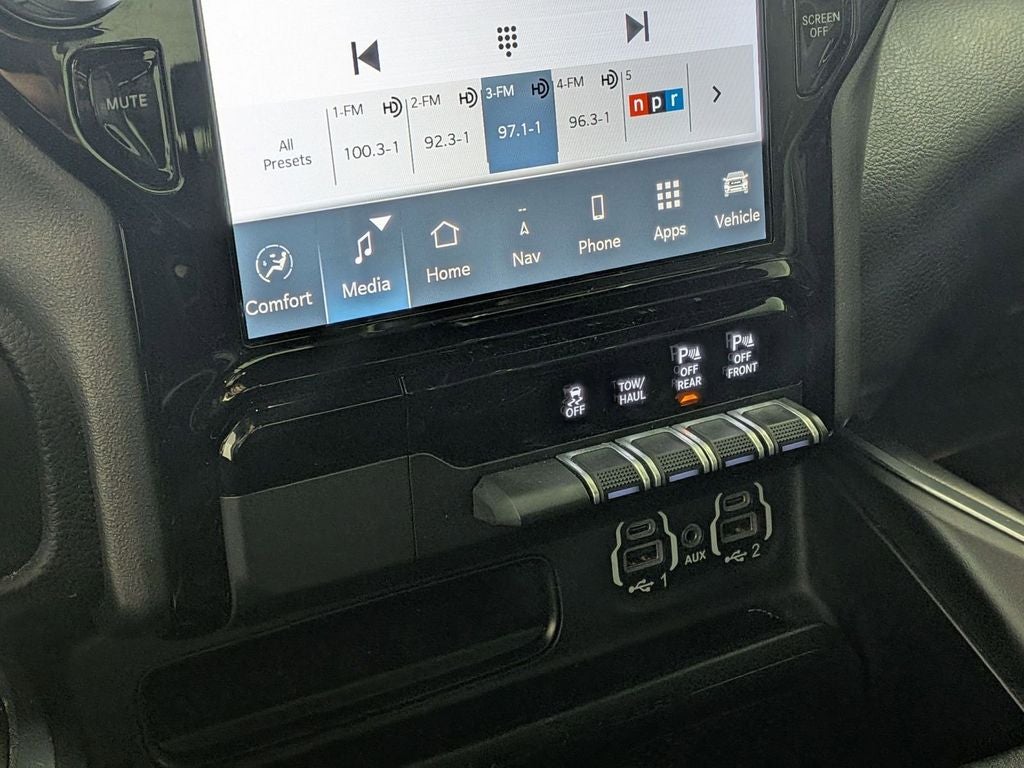 2023 RAM 1500 Laramie Crew Cab 4x4 5'7' Box