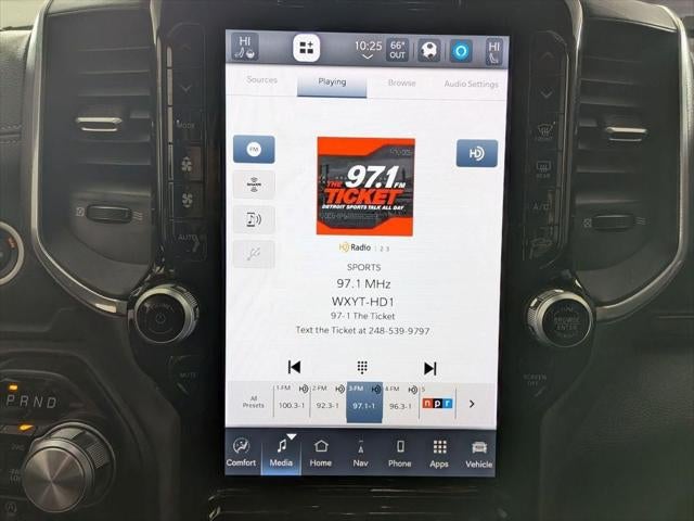 2023 RAM 1500 Laramie Crew Cab 4x4 5'7' Box