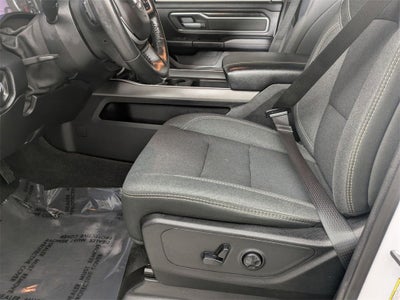 2020 RAM 1500 Big Horn Crew Cab 4x4 6'4' Box