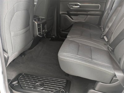 2020 RAM 1500 Big Horn Crew Cab 4x4 6'4' Box