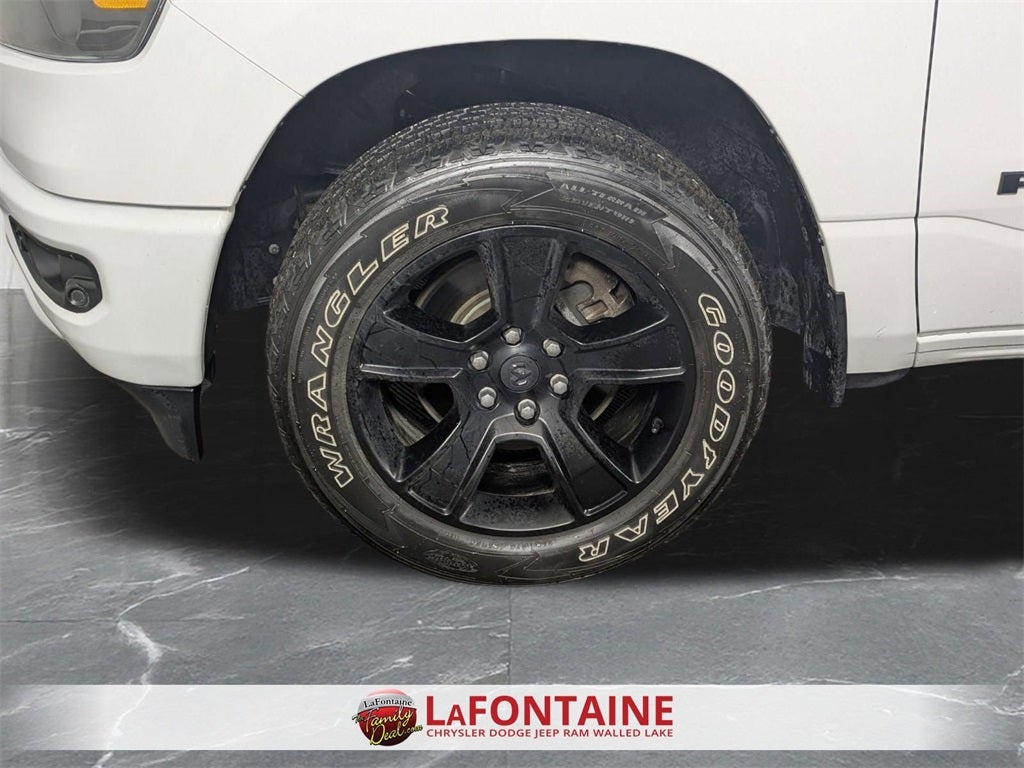 2020 RAM 1500 Big Horn Crew Cab 4x4 6'4' Box