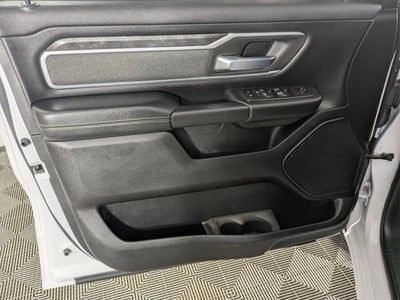 2020 RAM 1500 Big Horn Crew Cab 4x4 6'4' Box