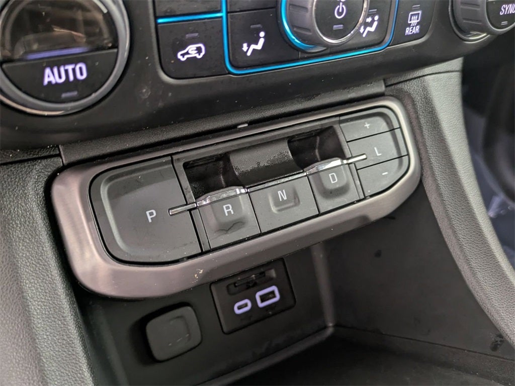 2023 GMC Acadia AWD AT4