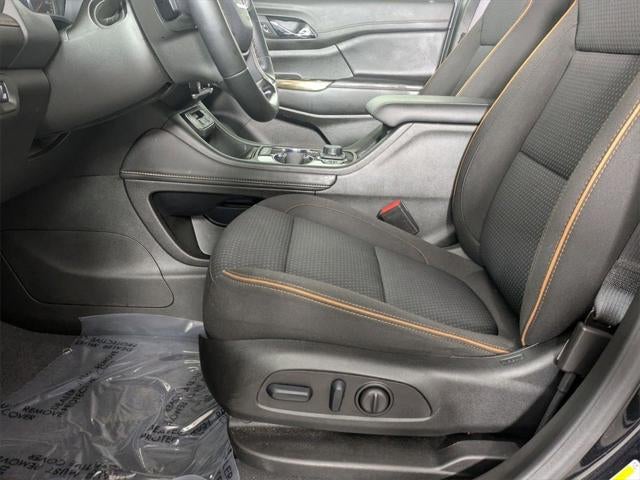 2023 GMC Acadia AWD AT4