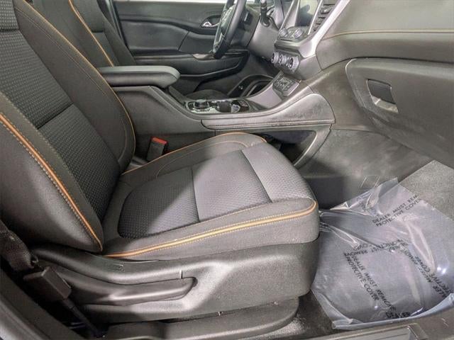 2023 GMC Acadia AWD AT4