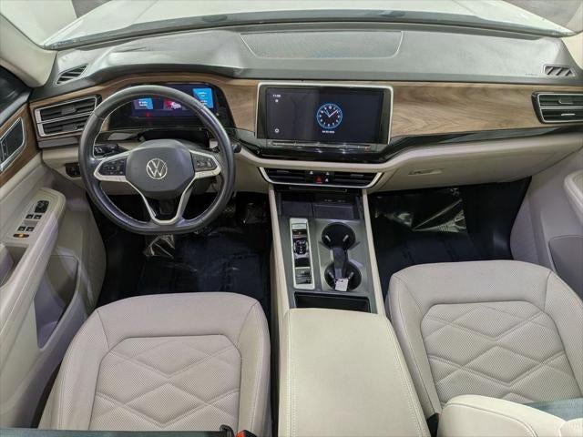 2024 Volkswagen Atlas 2.0T SE