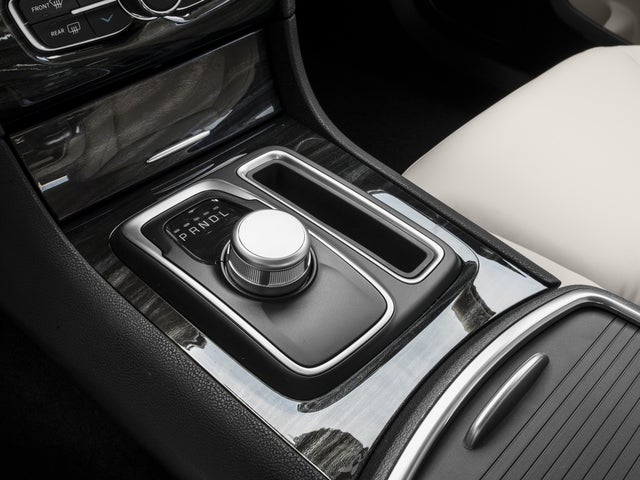 2017 Chrysler 300 Limited AWD