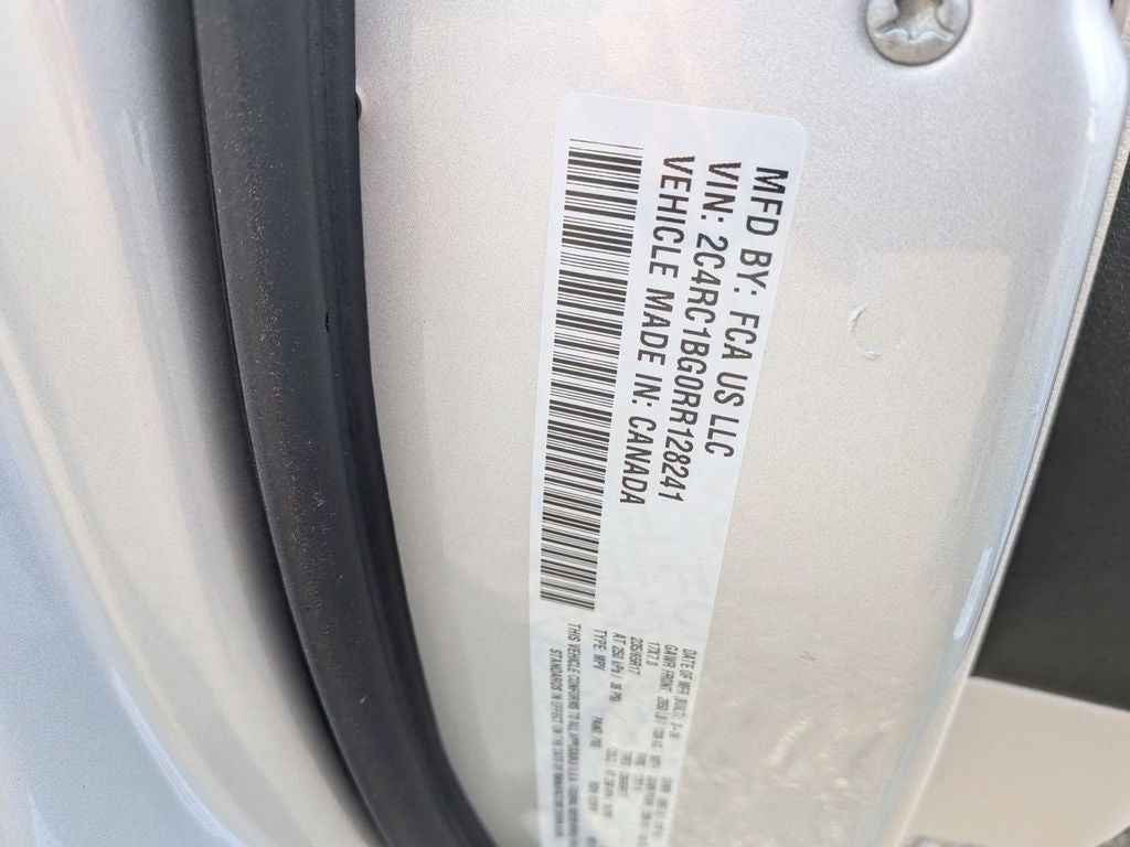 2024 Chrysler Pacifica Touring L