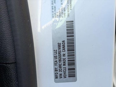 2025 Chrysler Pacifica Select