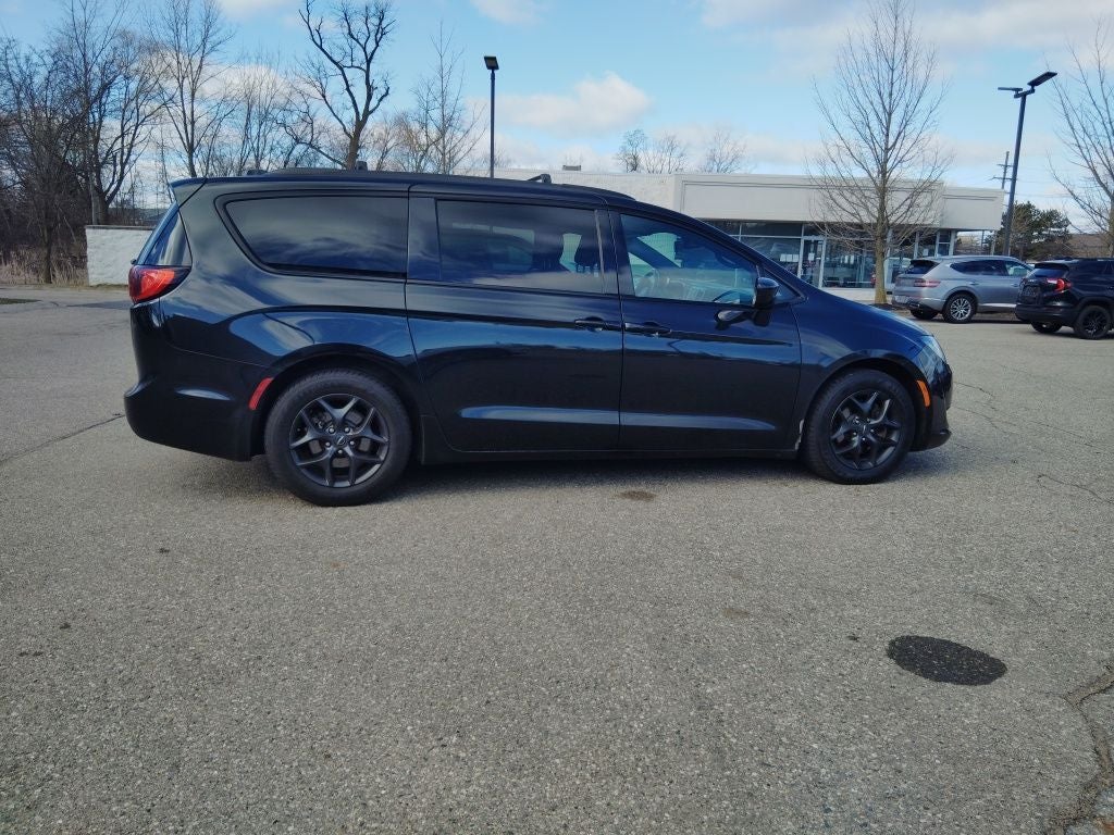 2018 Chrysler Pacifica Touring L Plus
