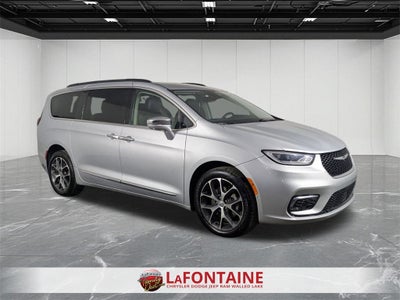 2022 Chrysler Pacifica Limited AWD