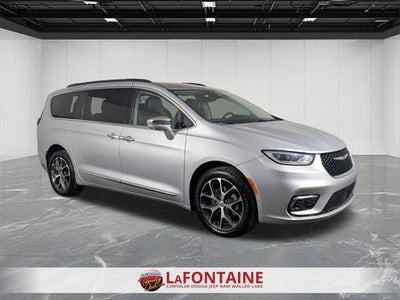 2022 Chrysler Pacifica Limited AWD