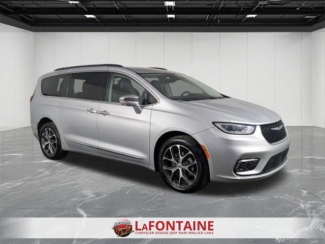2022 Chrysler Pacifica Limited AWD