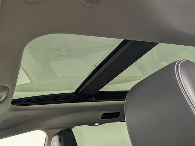 2022 Chrysler Pacifica Limited AWD