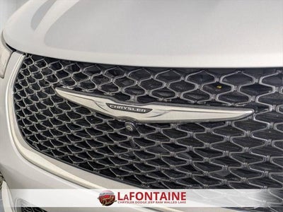 2022 Chrysler Pacifica Limited AWD