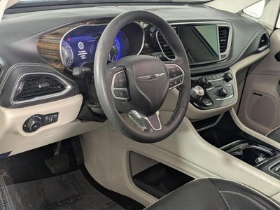 2022 Chrysler Pacifica Limited AWD