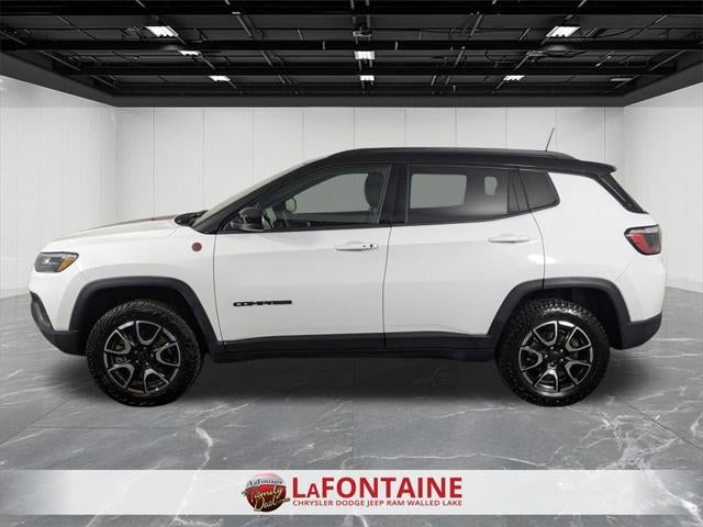 2025 Jeep Compass Trailhawk 4x4