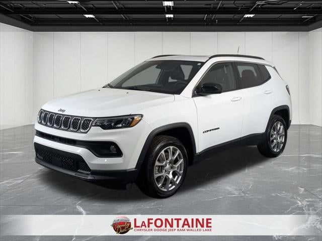 2024 Jeep Compass Latitude Lux FWD
