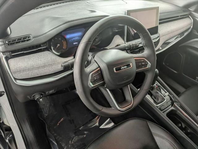 2024 Jeep Compass Latitude Lux FWD