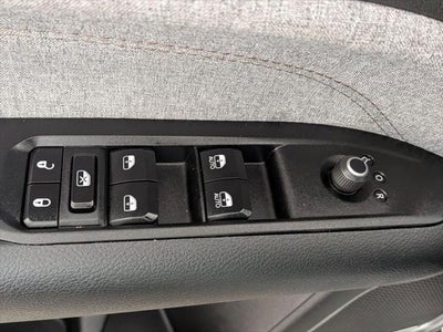 2024 Jeep Compass Latitude Lux FWD