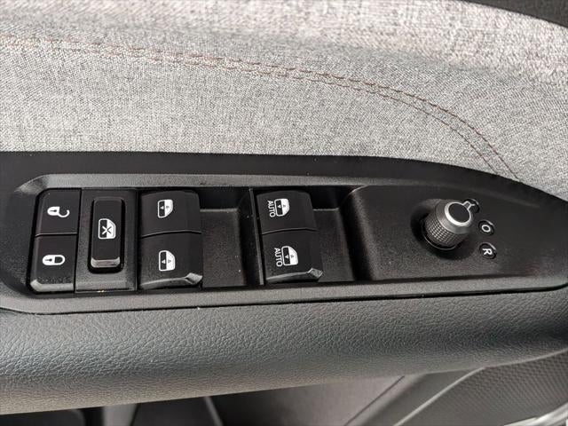 2024 Jeep Compass Latitude Lux FWD