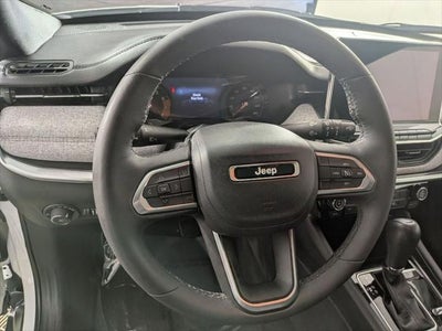 2024 Jeep Compass Latitude Lux FWD