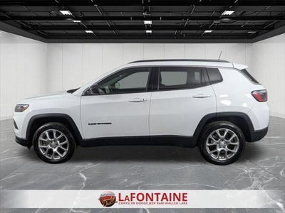 2024 Jeep Compass Latitude Lux FWD