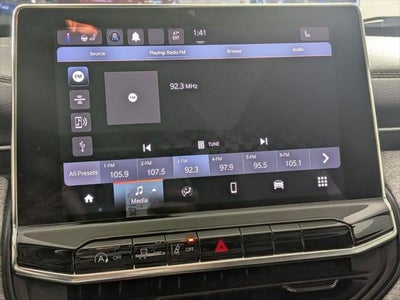 2024 Jeep Compass Latitude Lux FWD