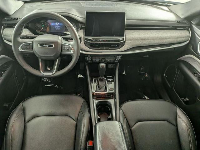 2024 Jeep Compass Latitude Lux FWD