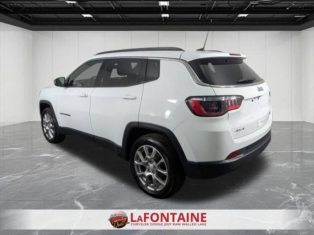 2024 Jeep Compass Latitude Lux FWD