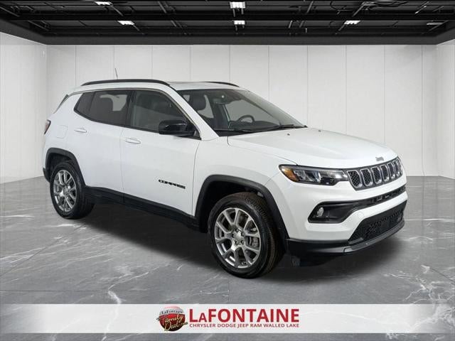 2024 Jeep Compass Latitude Lux FWD