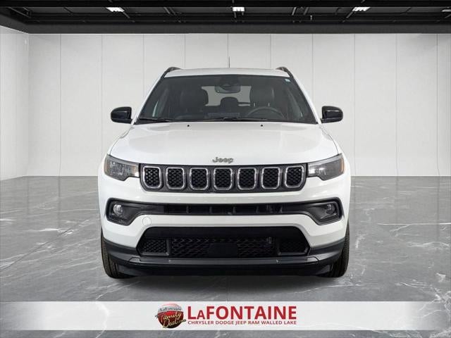 2024 Jeep Compass Latitude Lux FWD