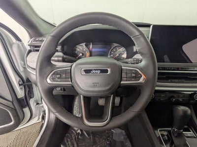 2023 Jeep Compass Latitude Lux FWD