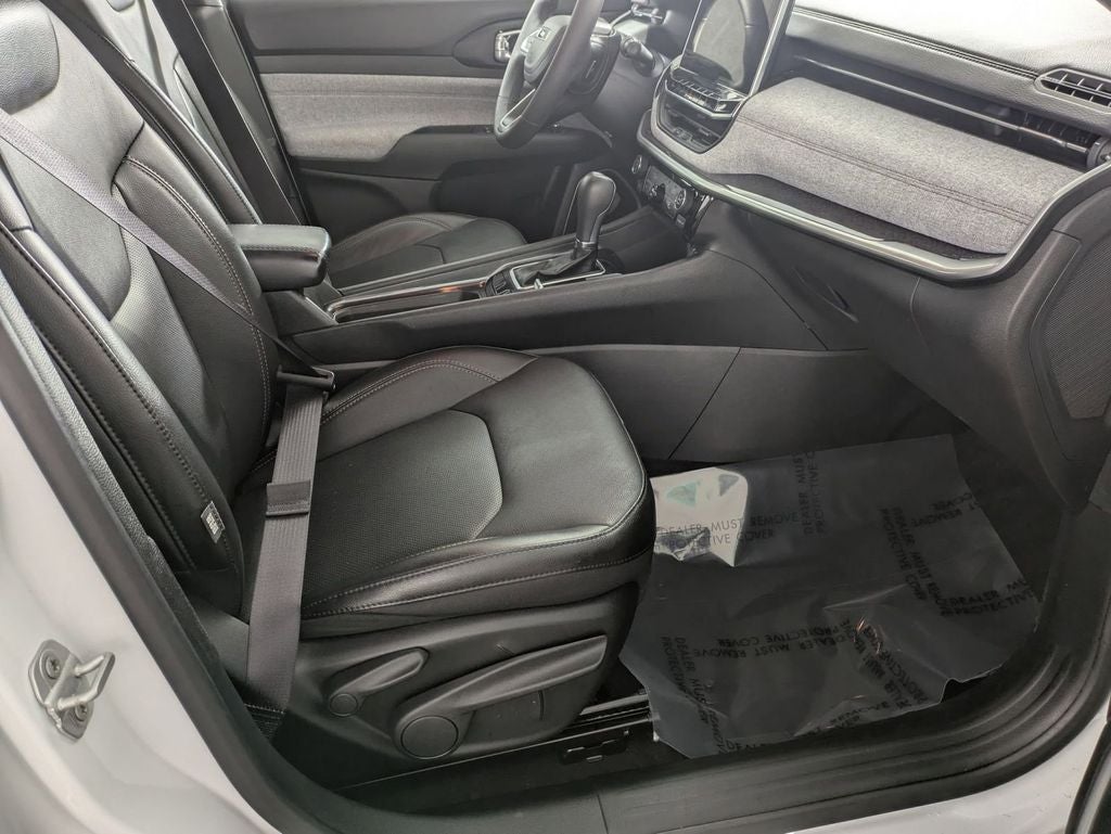 2023 Jeep Compass Latitude Lux FWD