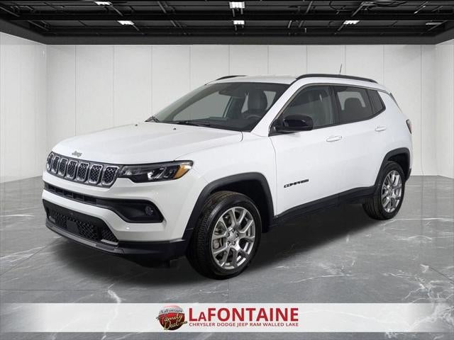 2023 Jeep Compass Latitude Lux FWD
