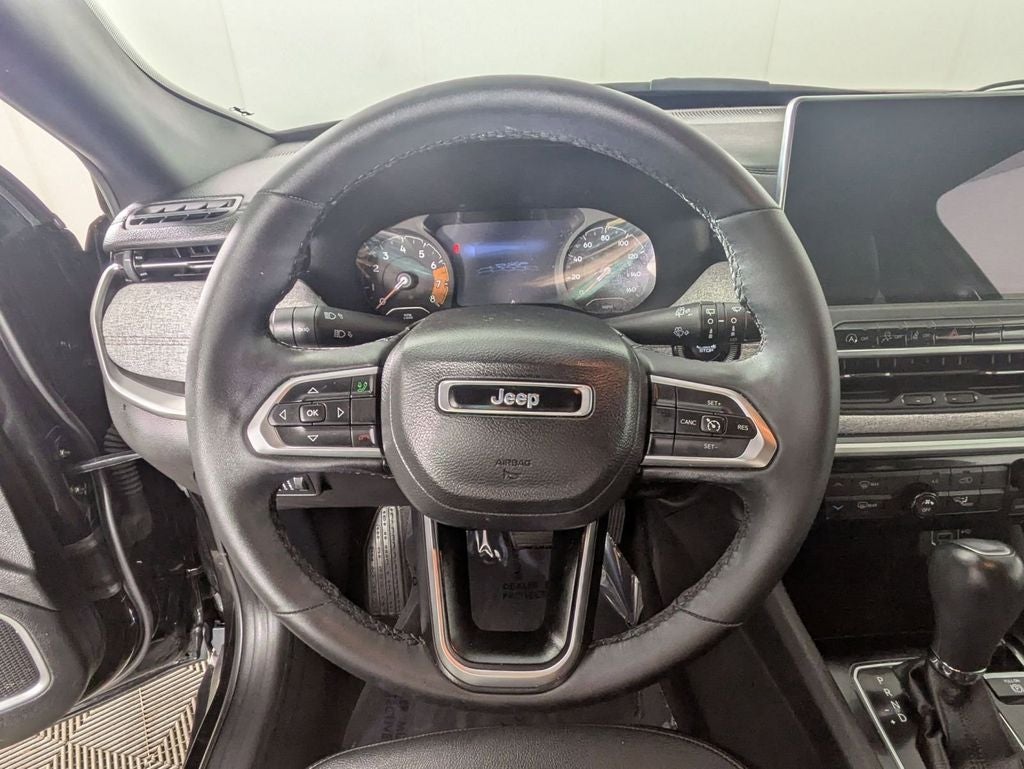 2023 Jeep Compass Latitude Lux FWD