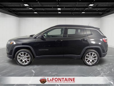 2023 Jeep Compass Latitude Lux FWD