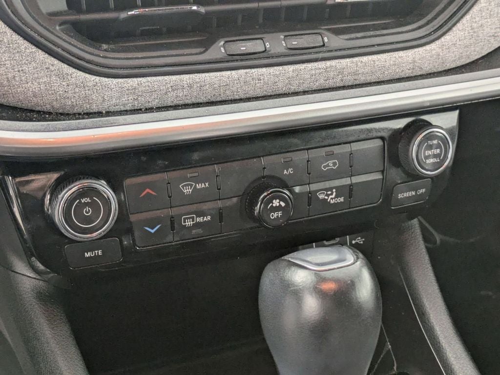 2023 Jeep Compass Latitude Lux FWD