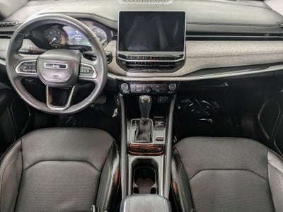 2023 Jeep Compass Latitude Lux FWD