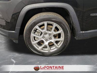 2023 Jeep Compass Latitude Lux FWD