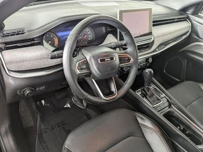 2023 Jeep Compass Latitude Lux FWD