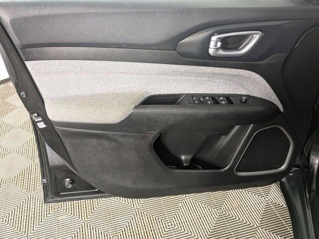 2023 Jeep Compass Latitude Lux FWD