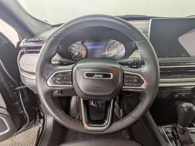 2023 Jeep Compass Latitude Lux FWD