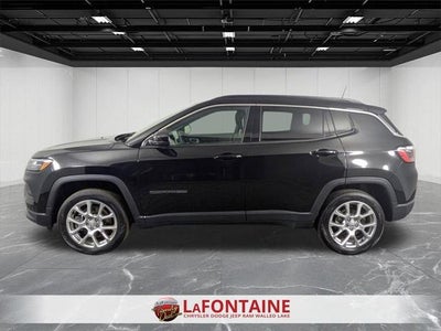 2023 Jeep Compass Latitude Lux FWD