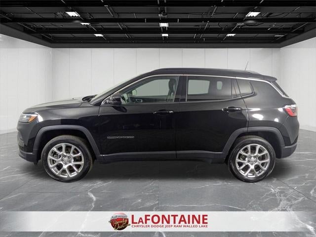 2023 Jeep Compass Latitude Lux FWD